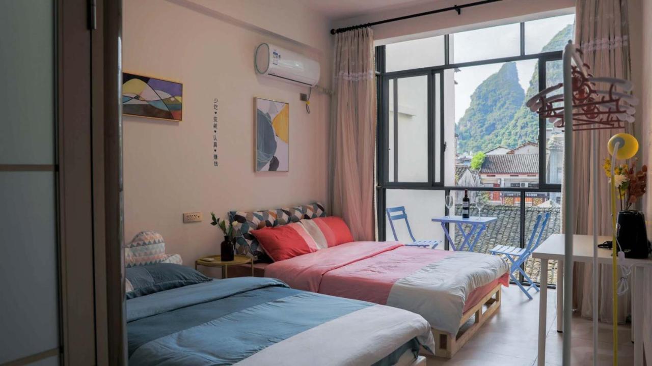 Showbiz Hostel Yangshuo Dış mekan fotoğraf