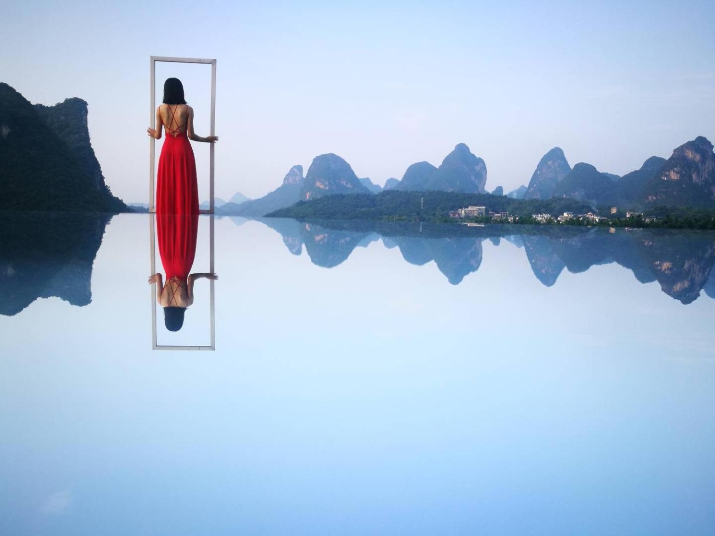 Showbiz Hostel Yangshuo Dış mekan fotoğraf